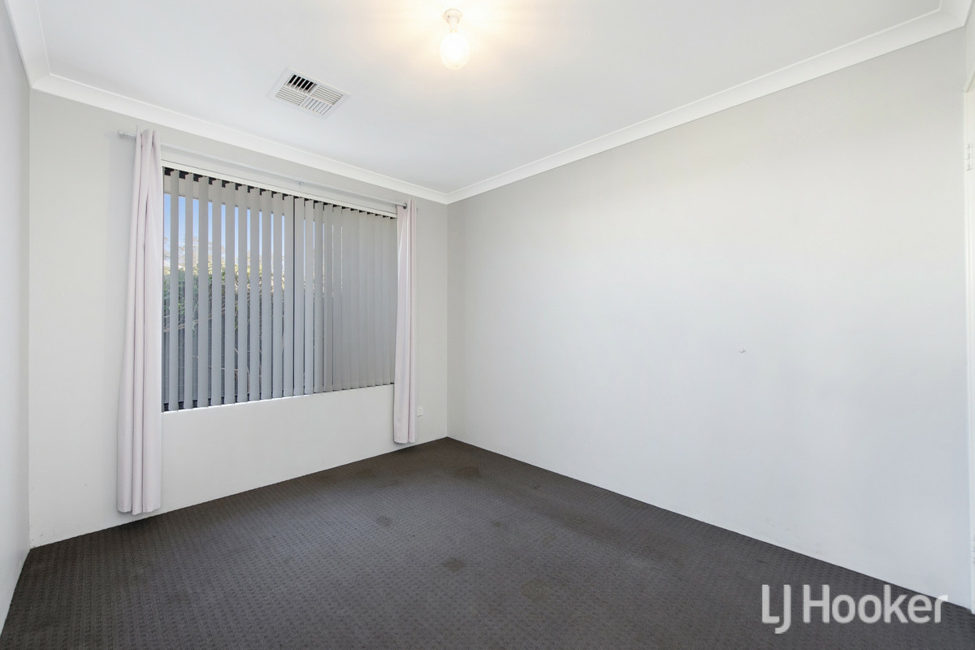 11 Sparrowhawk Way — photo 11 of 18