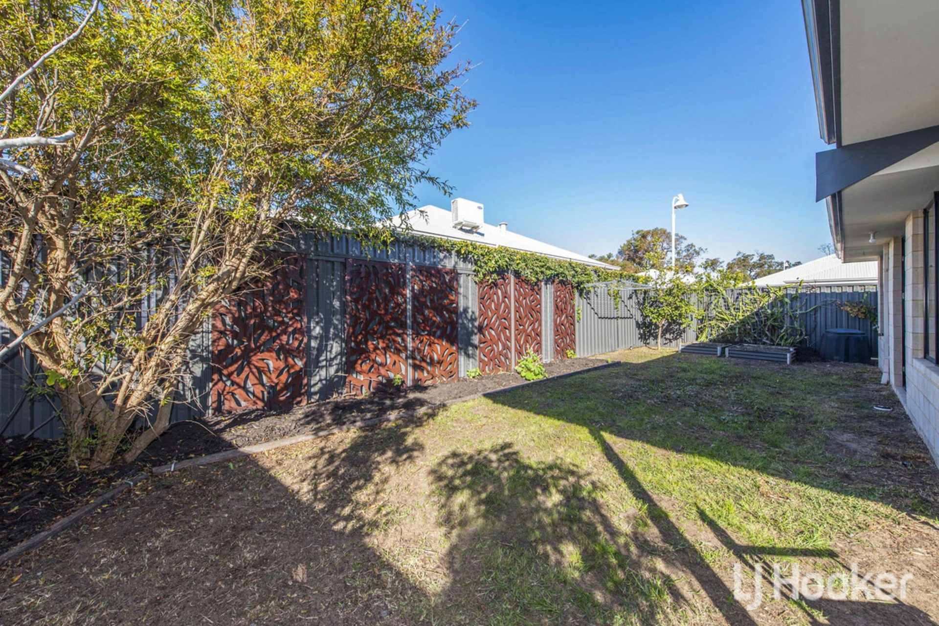 11 Sparrowhawk Way — photo 16 of 18