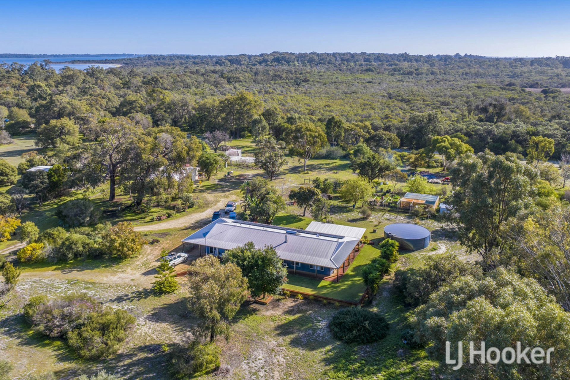 111 Kangaroo Loop — photo 3 of 30