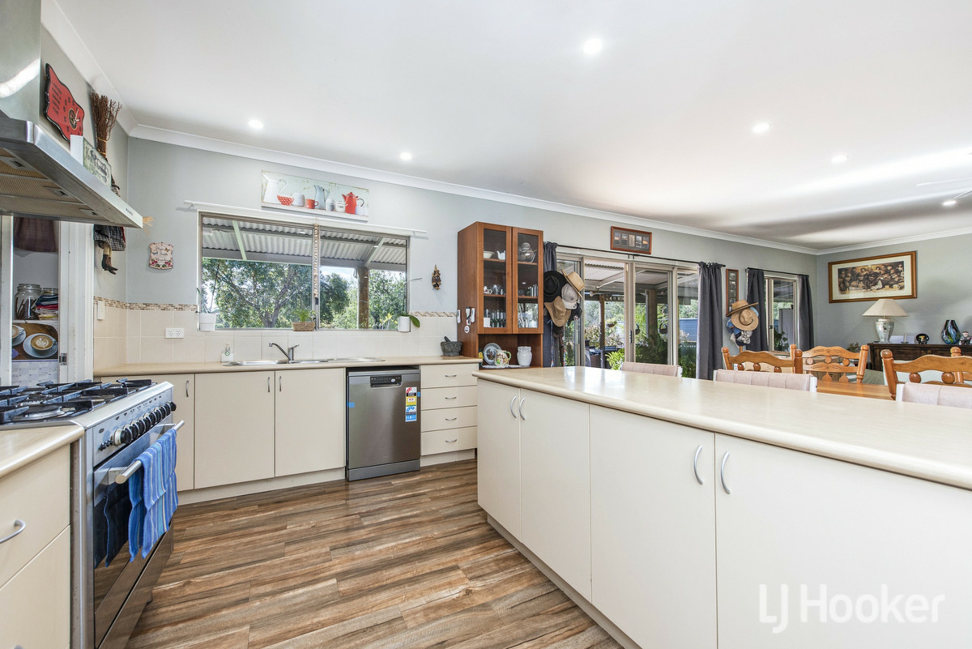 111 Kangaroo Loop — photo 9 of 30