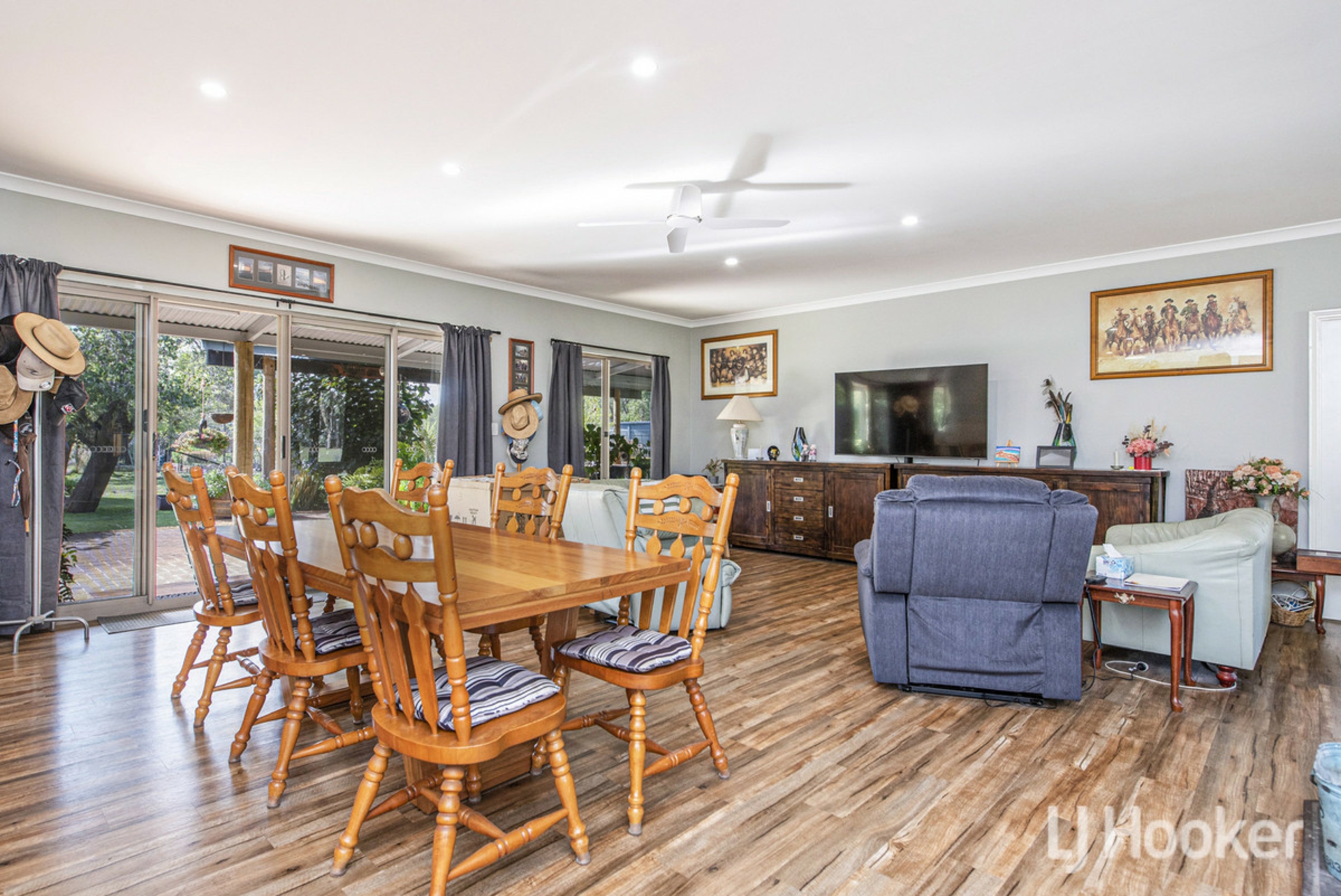 111 Kangaroo Loop — photo 13 of 30