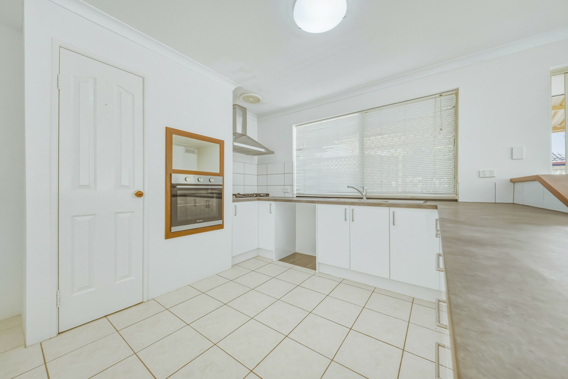 27 Murdoch Drive — photo 7 of 28
