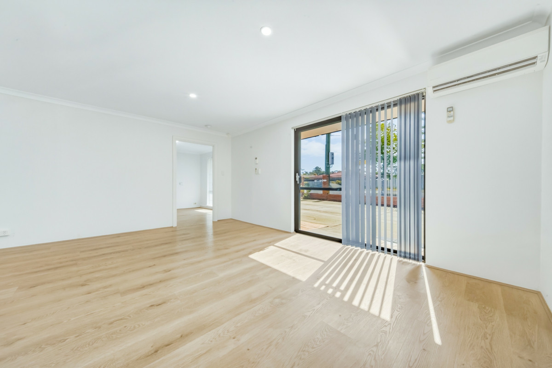 27 Murdoch Drive — photo 9 of 28