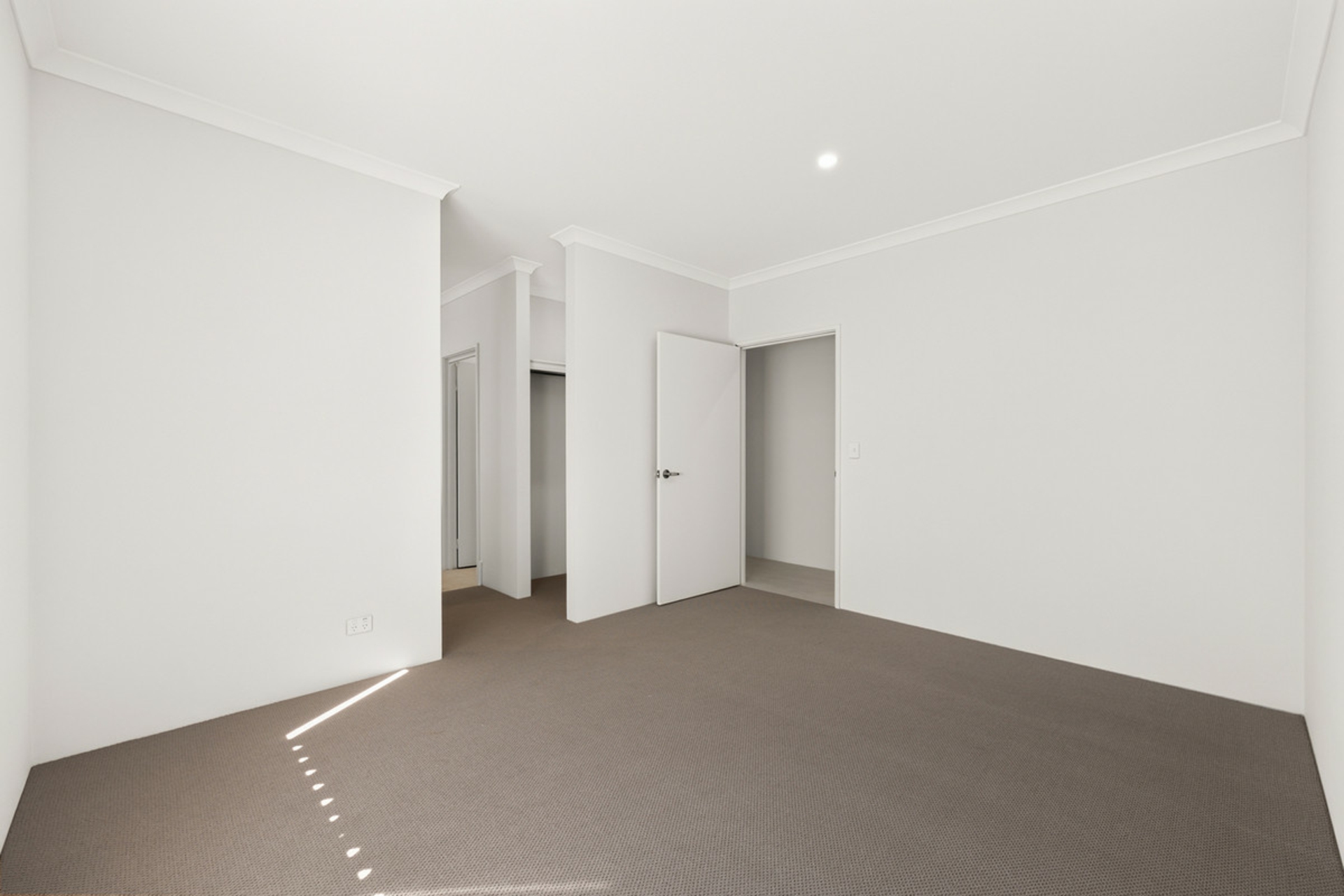 5 Larcom Road — photo 7 of 21
