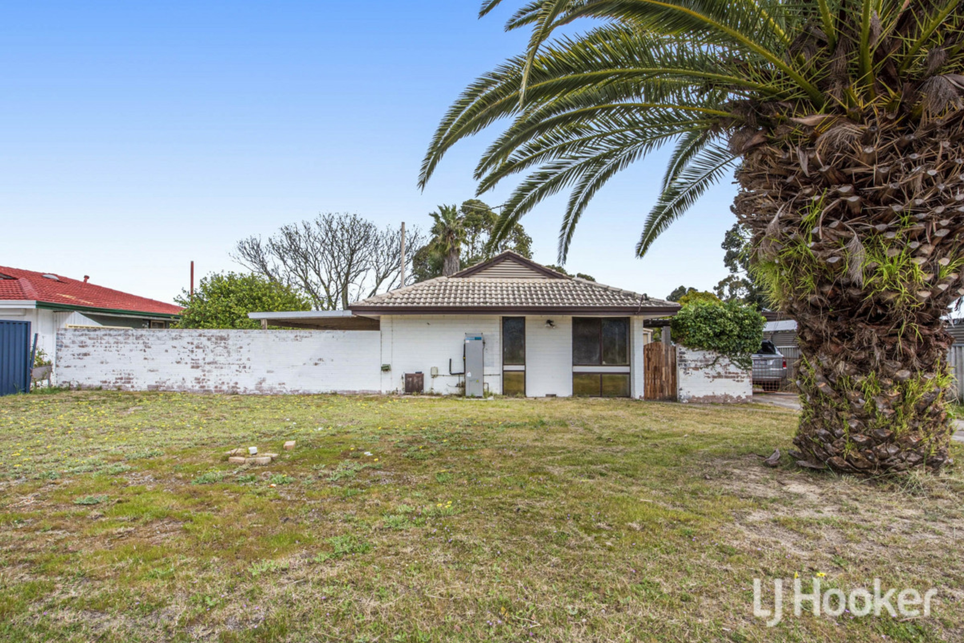 6 Kingia Place — photo from LJ Hooker Mandurah