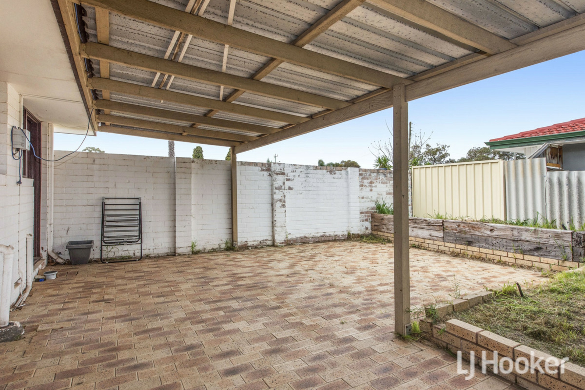 6 Kingia Place — photo 12 of 18