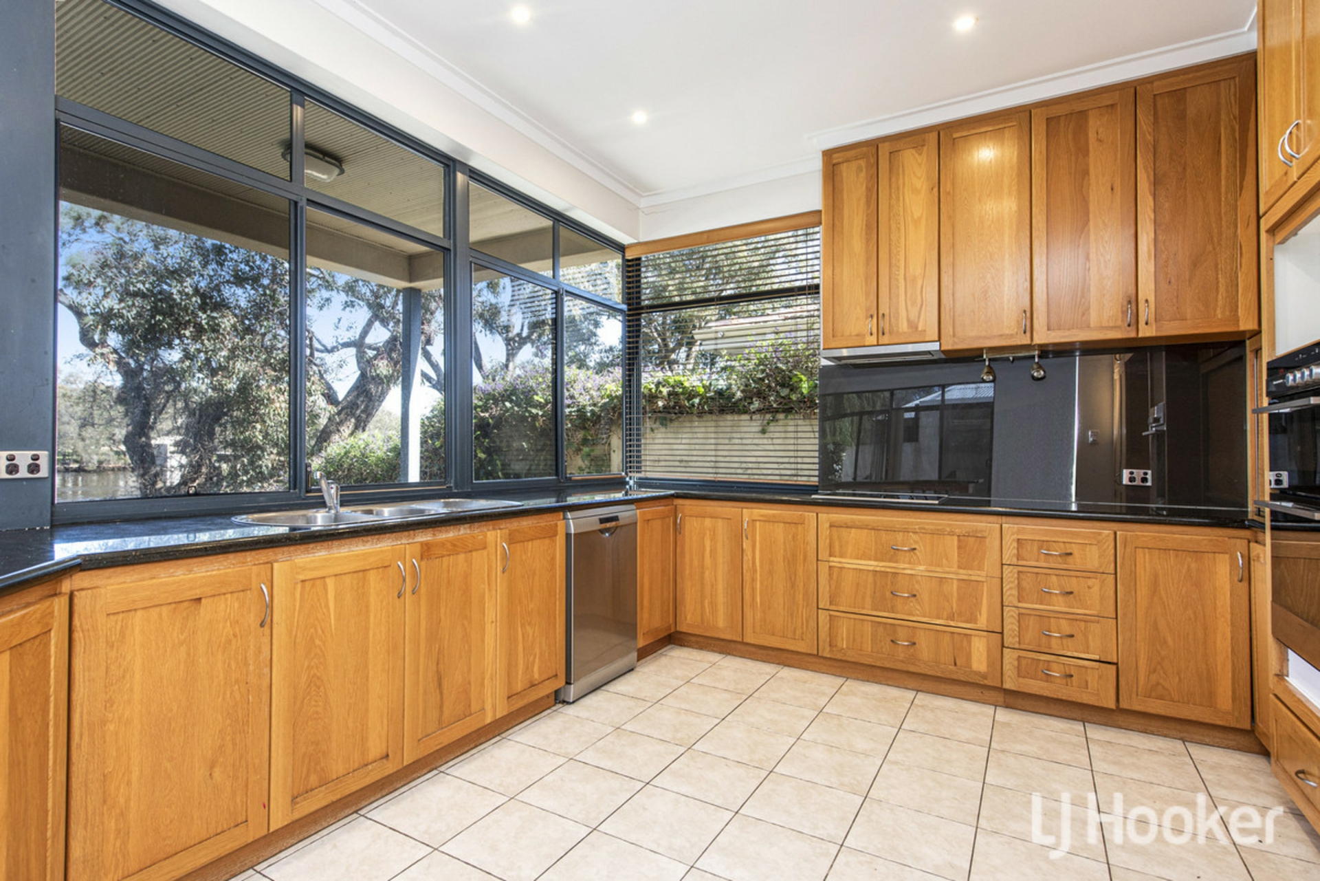 164 Culeenup Road — photo 12 of 30