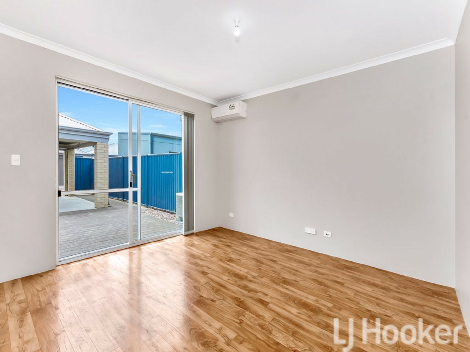 22 Altham Grove — photo 9 of 23