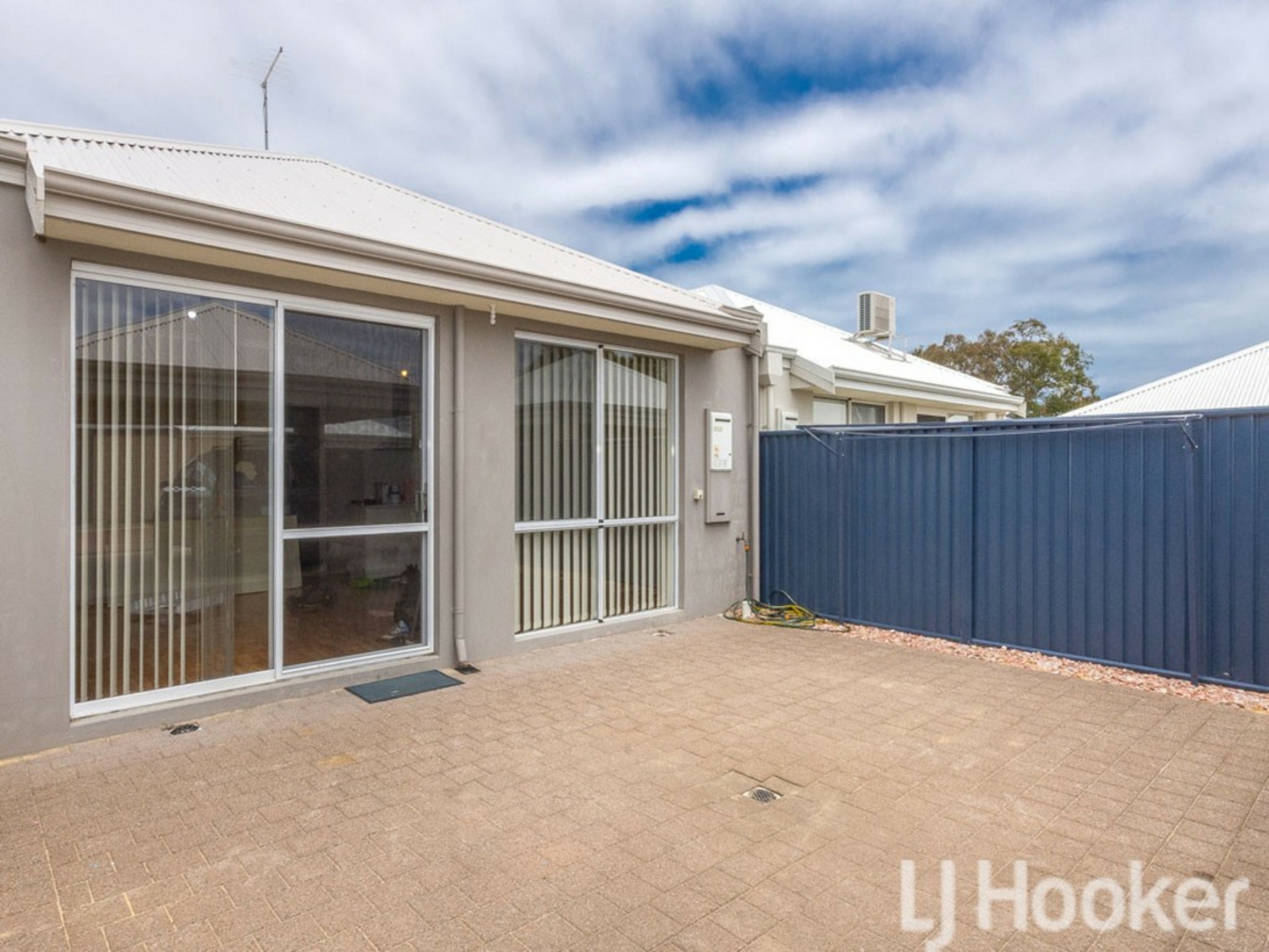 22 Altham Grove — photo 19 of 23