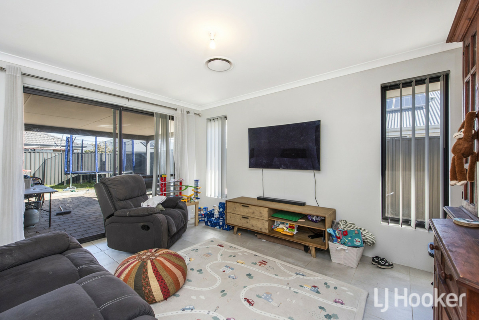 14 Langley Street — photo 6 of 24