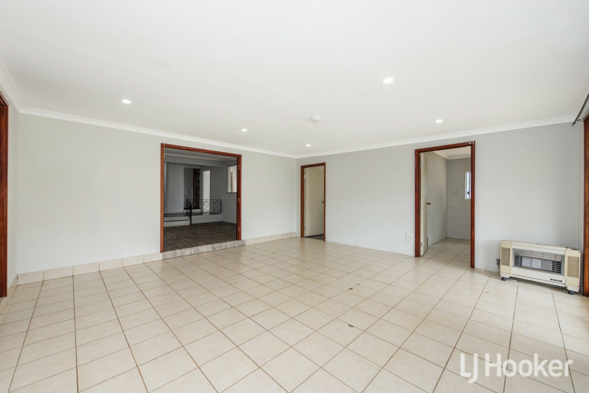 11 Challenger Road — photo 9 of 26