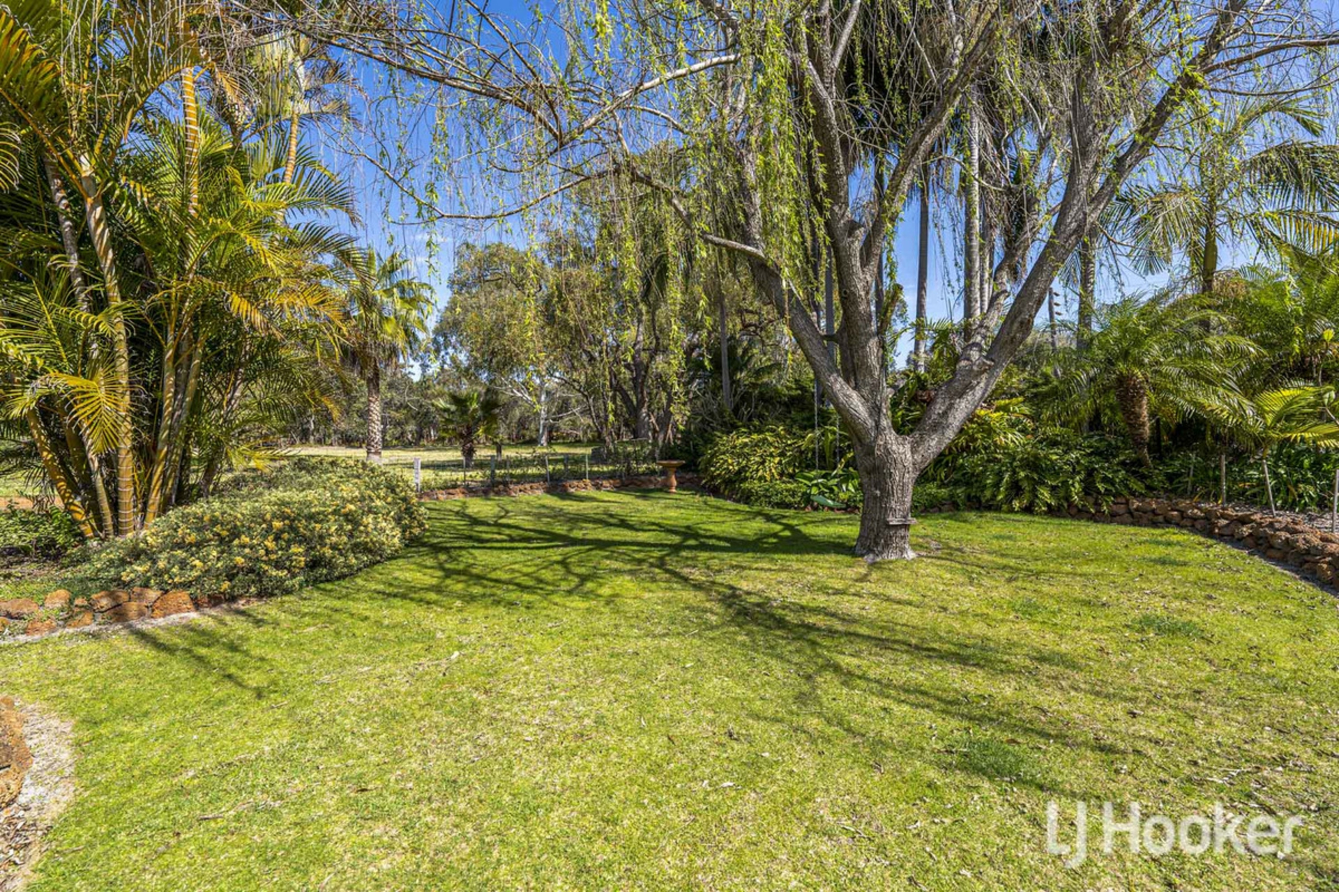 403 Mulga Drive — photo 8 of 30
