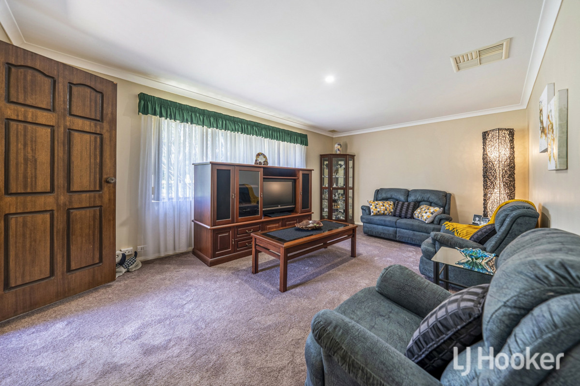 403 Mulga Drive — photo 16 of 30