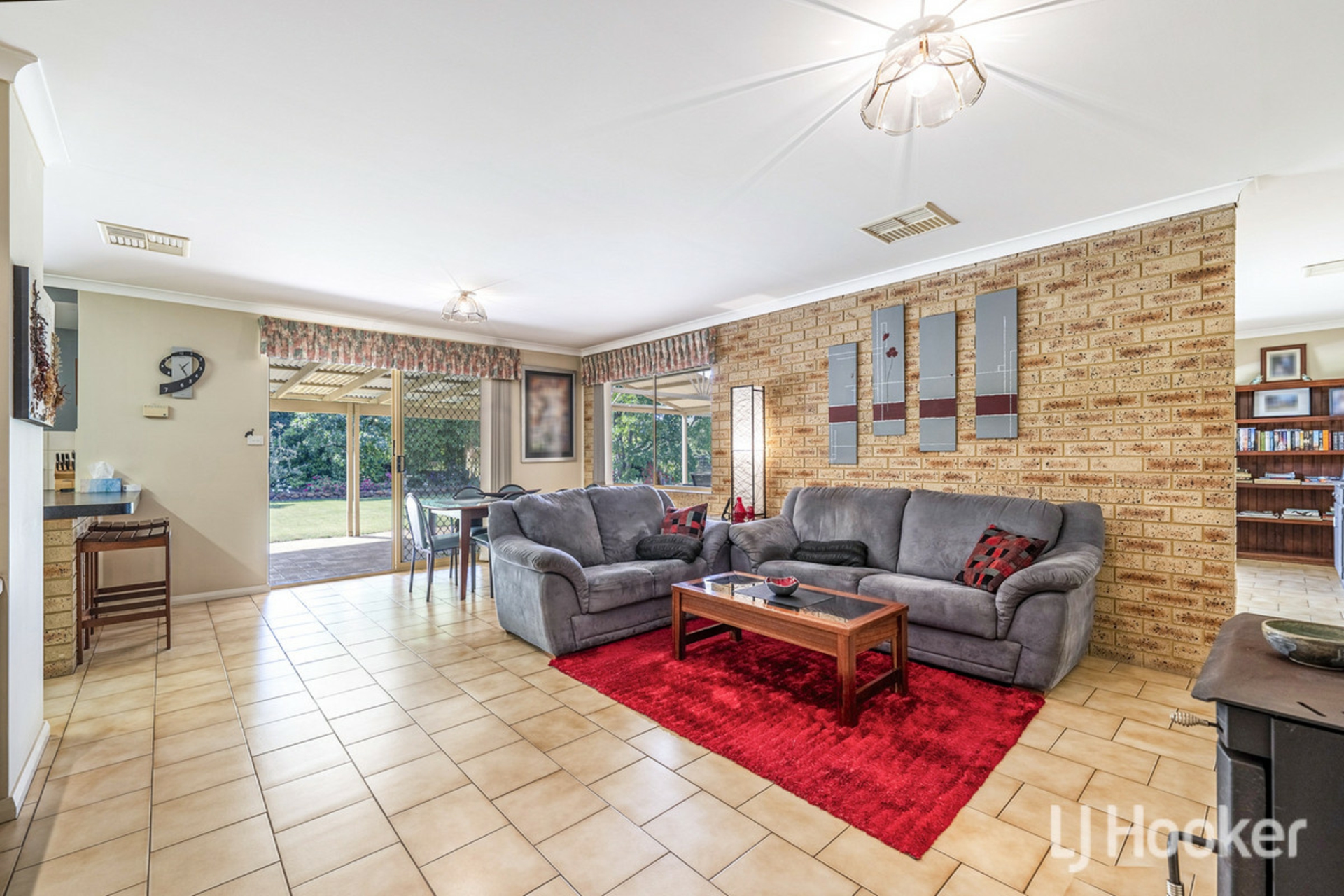 403 Mulga Drive — photo 19 of 30