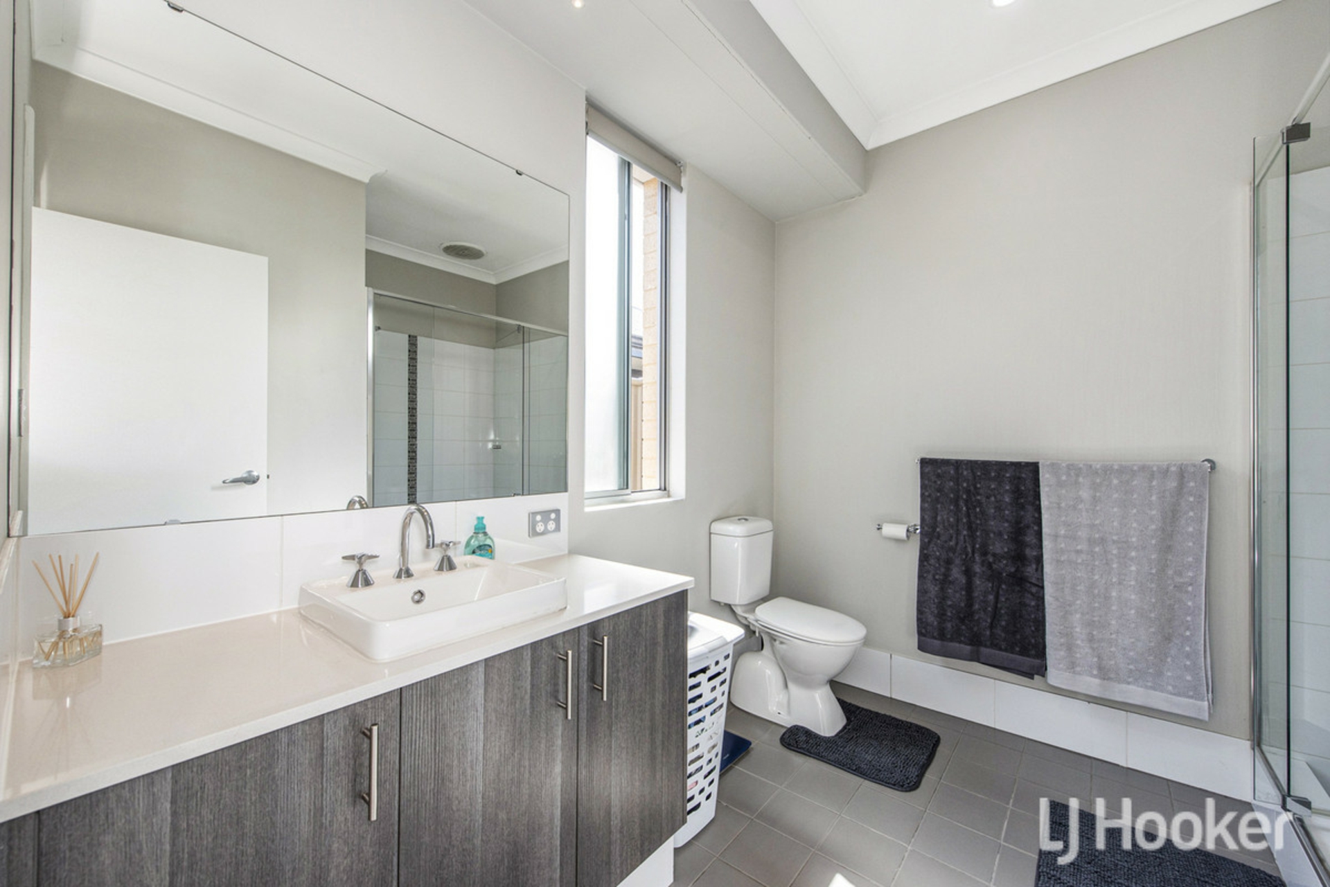 12 Bradley Street — photo 20 of 30