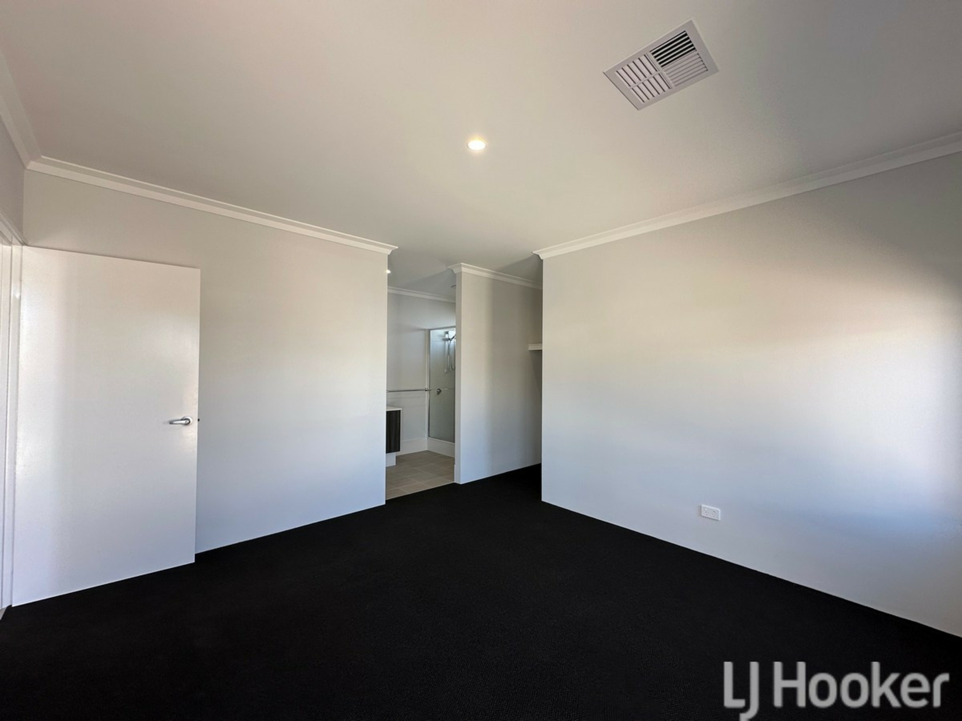 10 Bolsa Road — photo 4 of 19