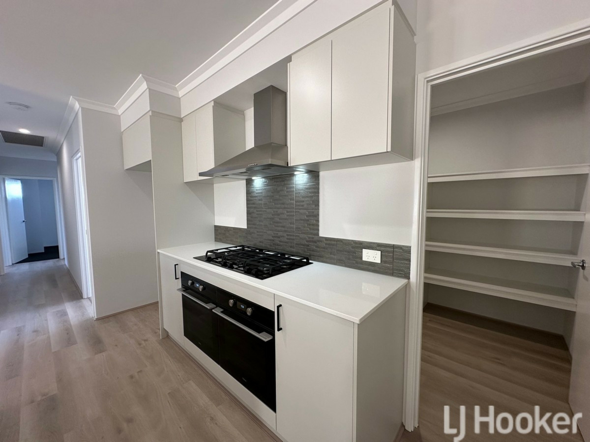 10 Bolsa Road — photo 8 of 19