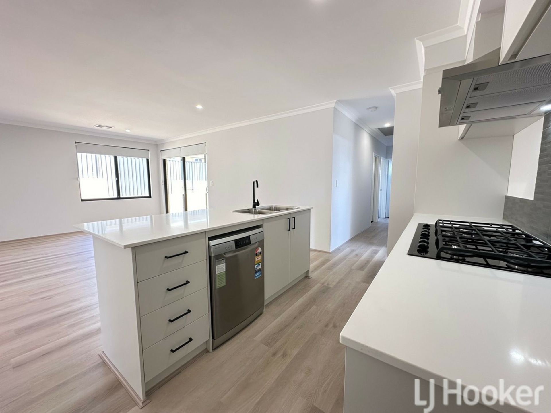 10 Bolsa Road — photo 10 of 19