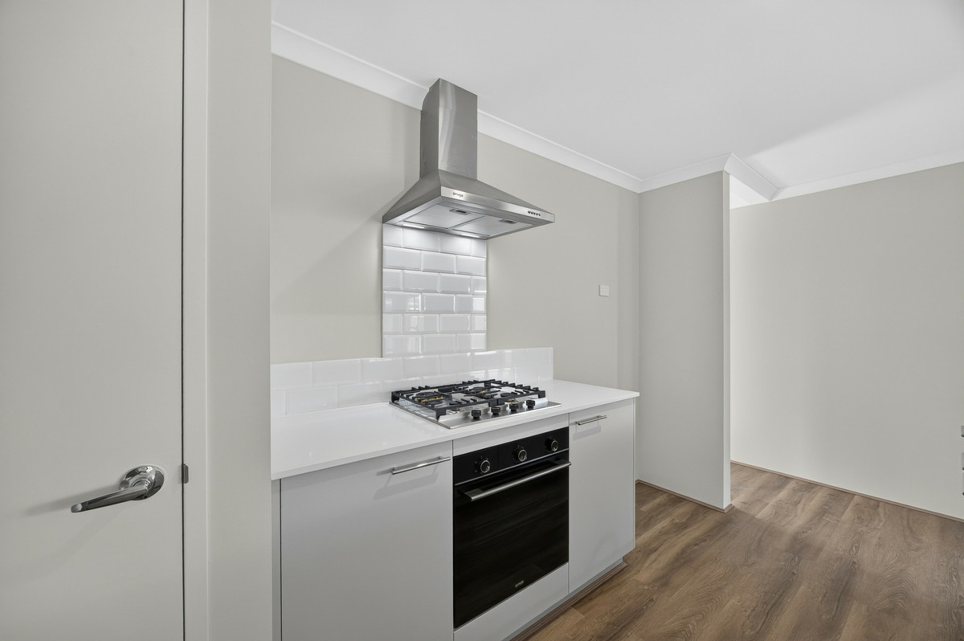 19 Rosewood Avenue — photo 5 of 18