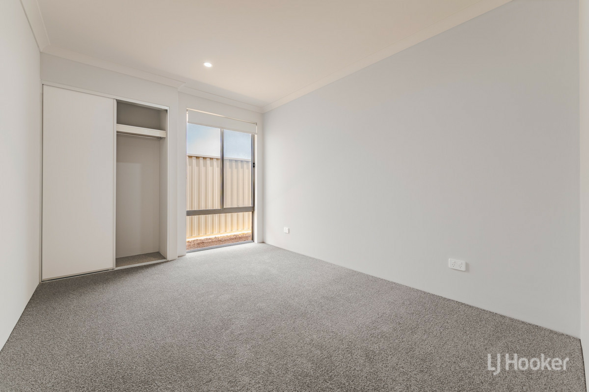 12 Arno Way — photo 4 of 12