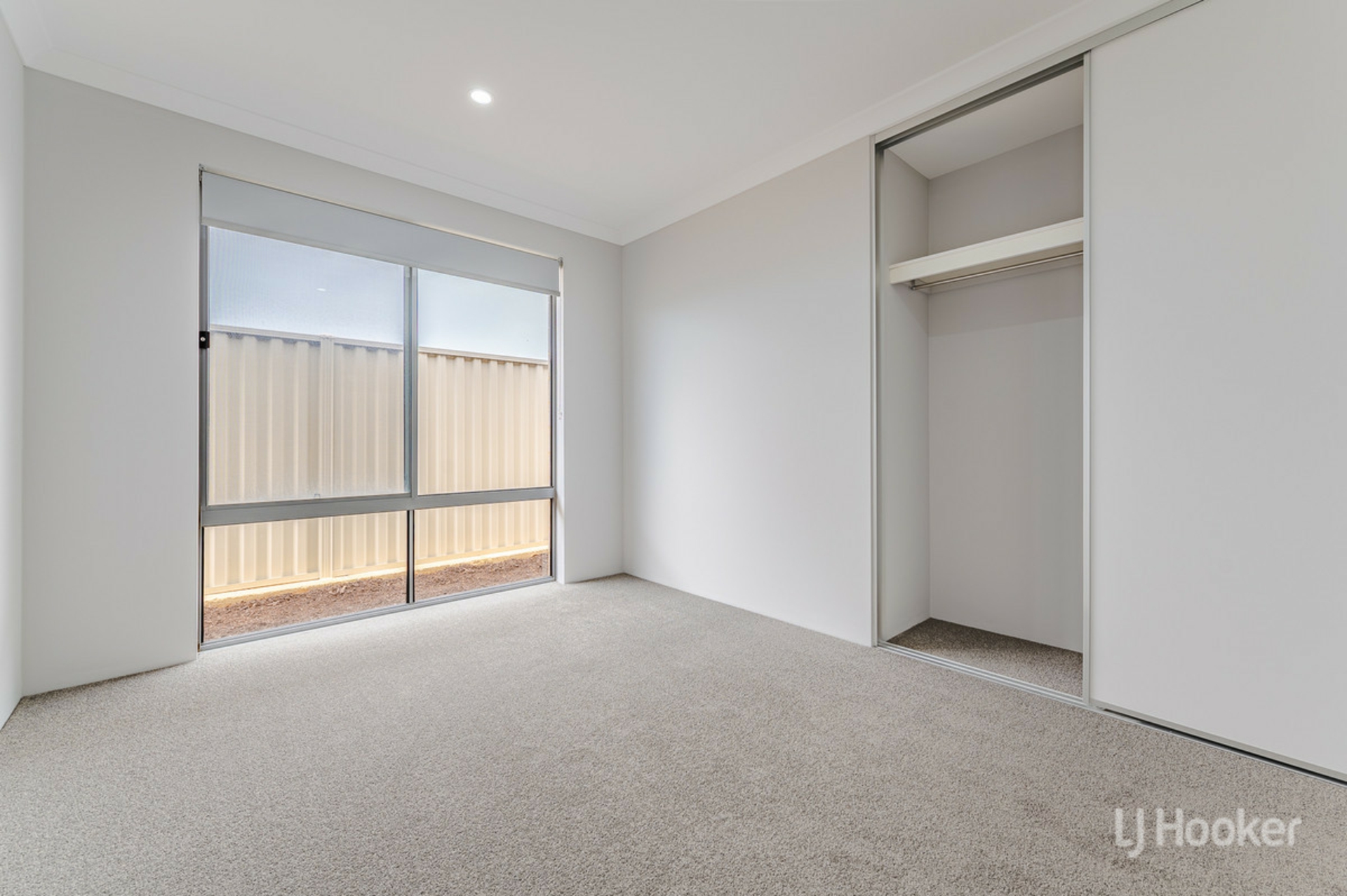 12 Arno Way — photo 6 of 12