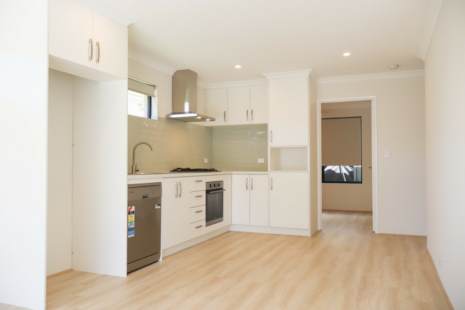 35B Thomson Street — photo 6 of 15