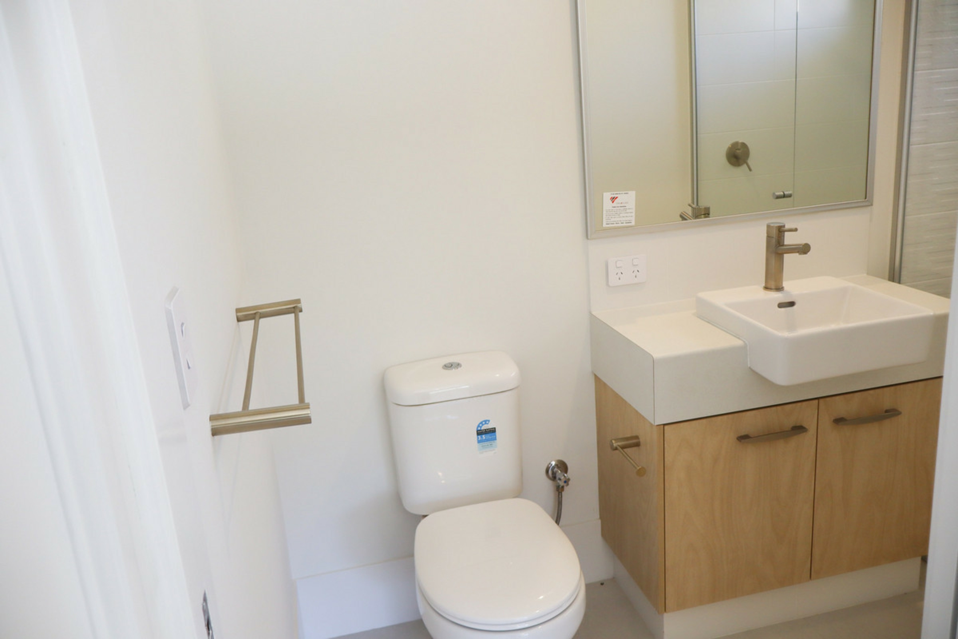 35B Thomson Street — photo 10 of 15