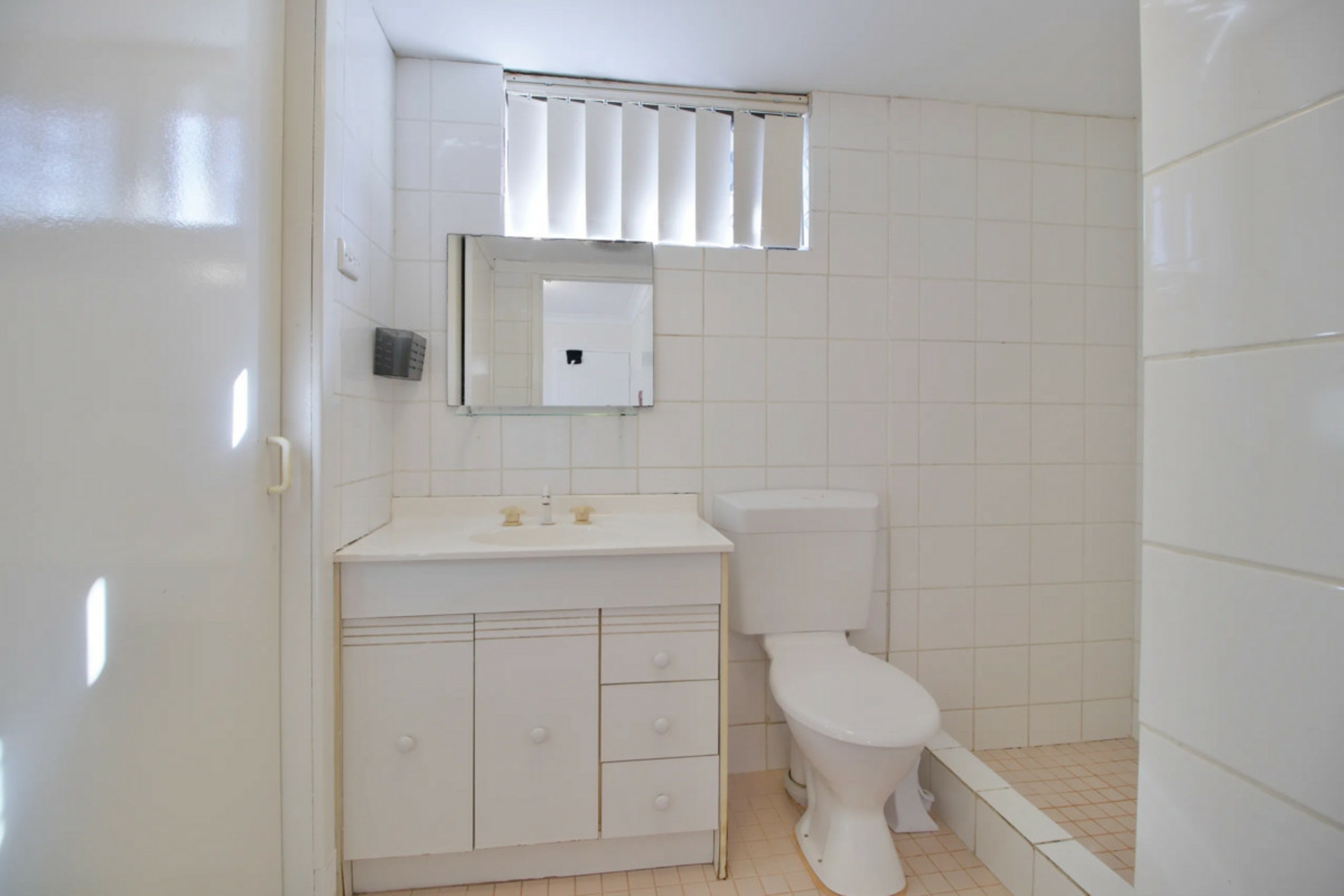 36 Cambridge Crescent — photo 10 of 12