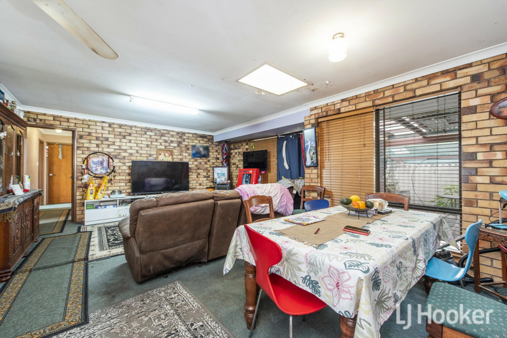 19 Casilda Street — photo 4 of 11