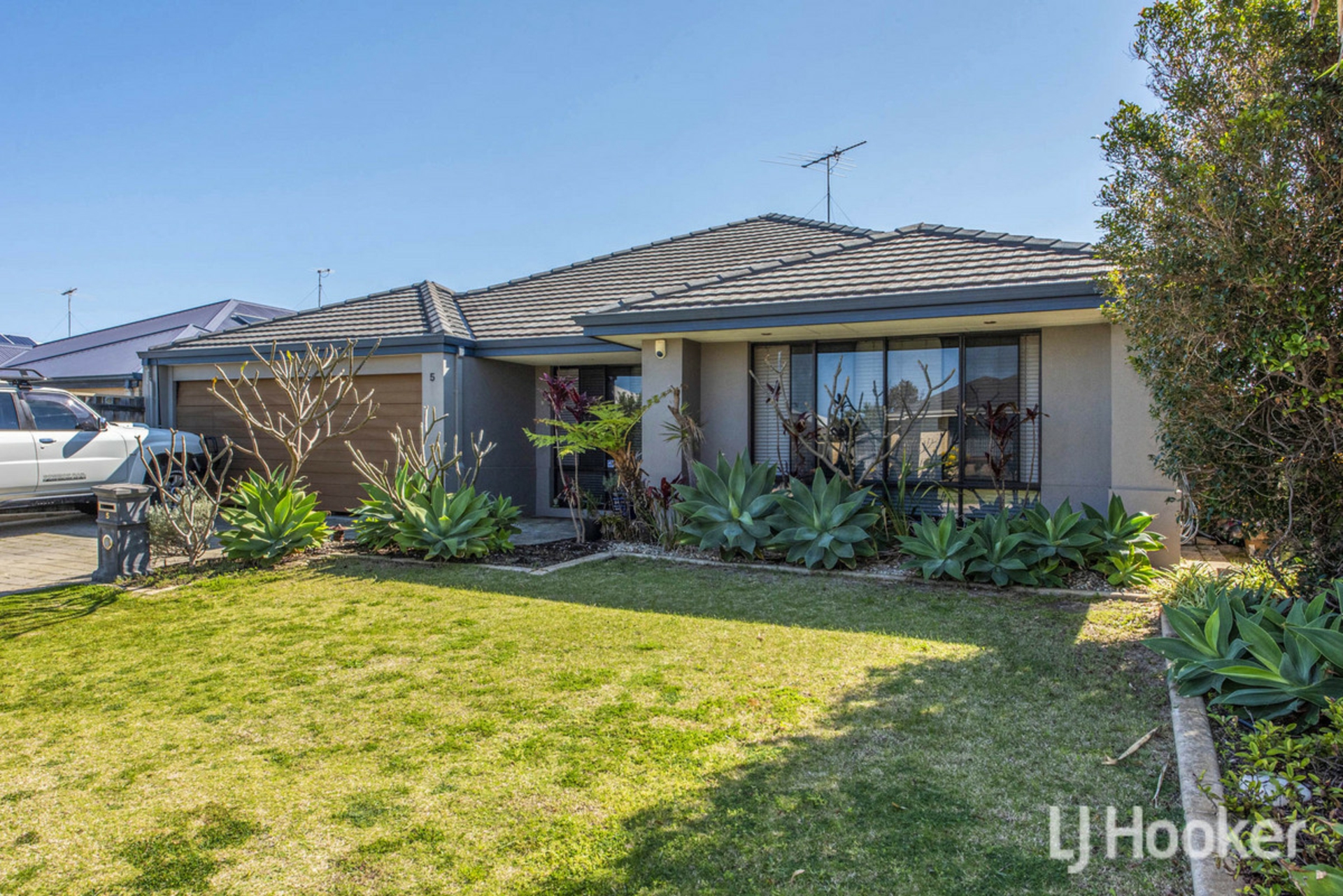 5 Marsdenia Road — photo 18 of 19