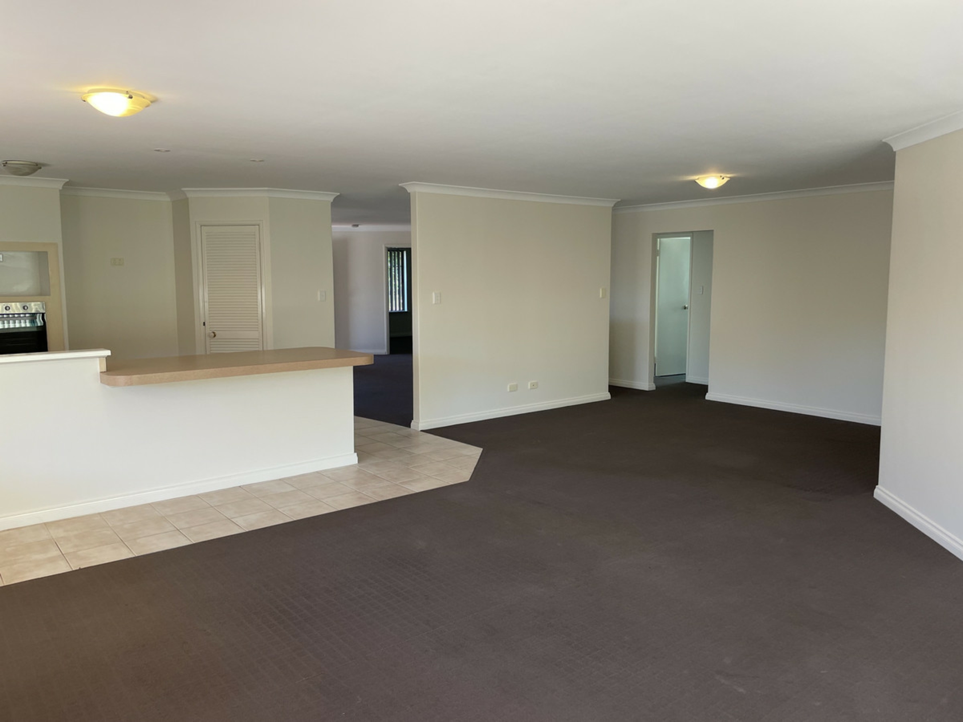 22 Fairway Crescent — photo 5 of 22