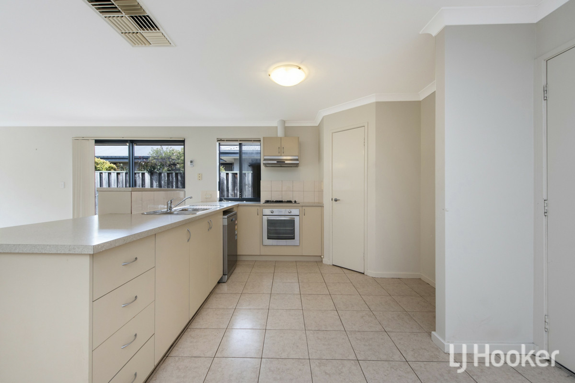 70 Chatsworth Drive — photo 9 of 27