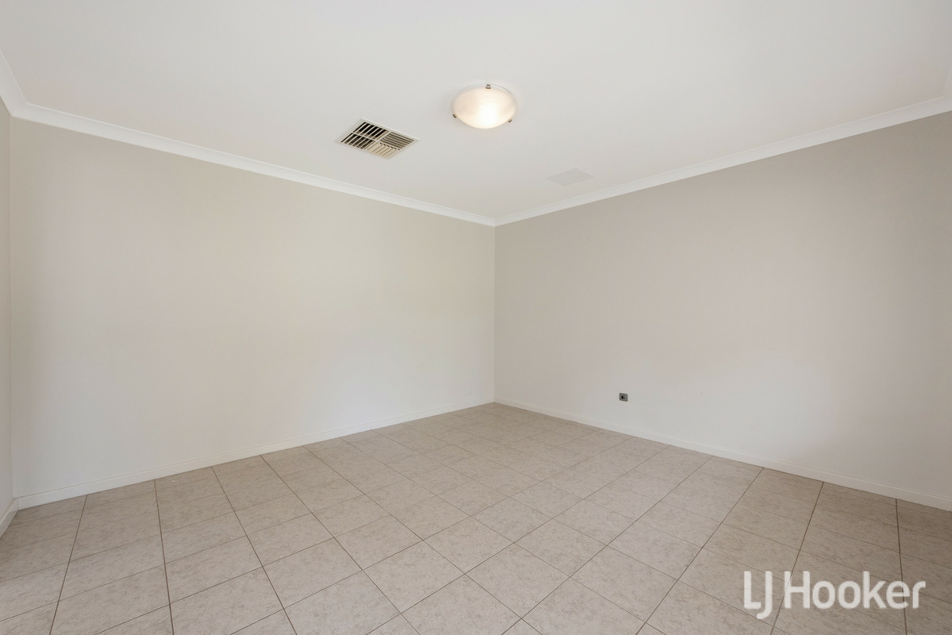 70 Chatsworth Drive — photo 19 of 27