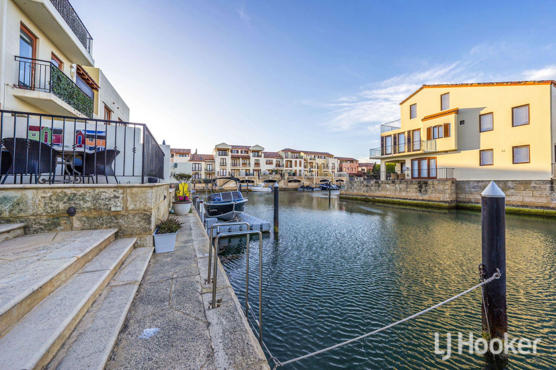 63/18 Port Quays — photo 9 of 30