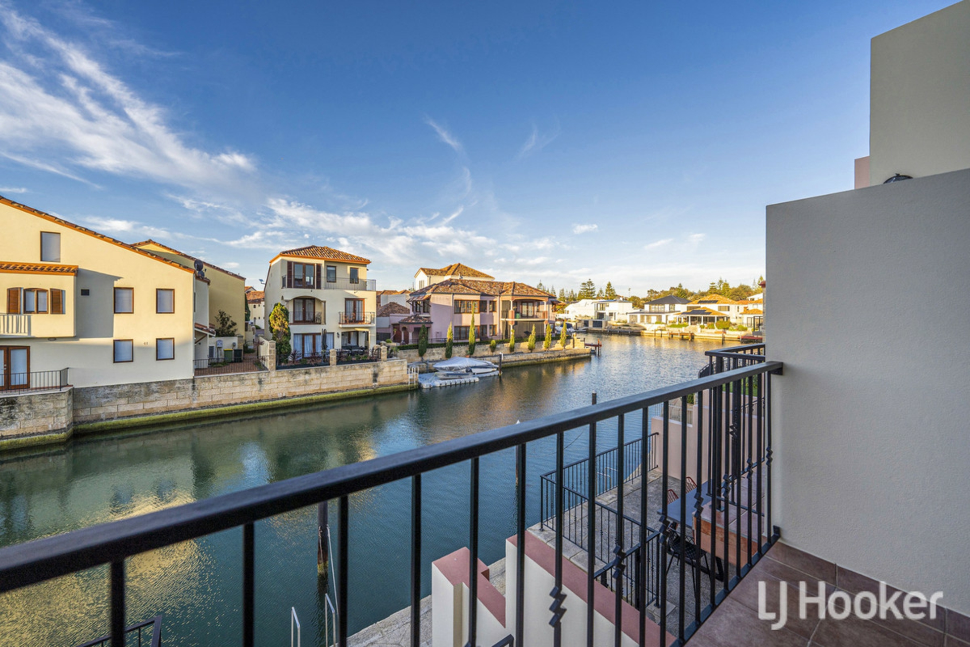 63/18 Port Quays — photo 12 of 30