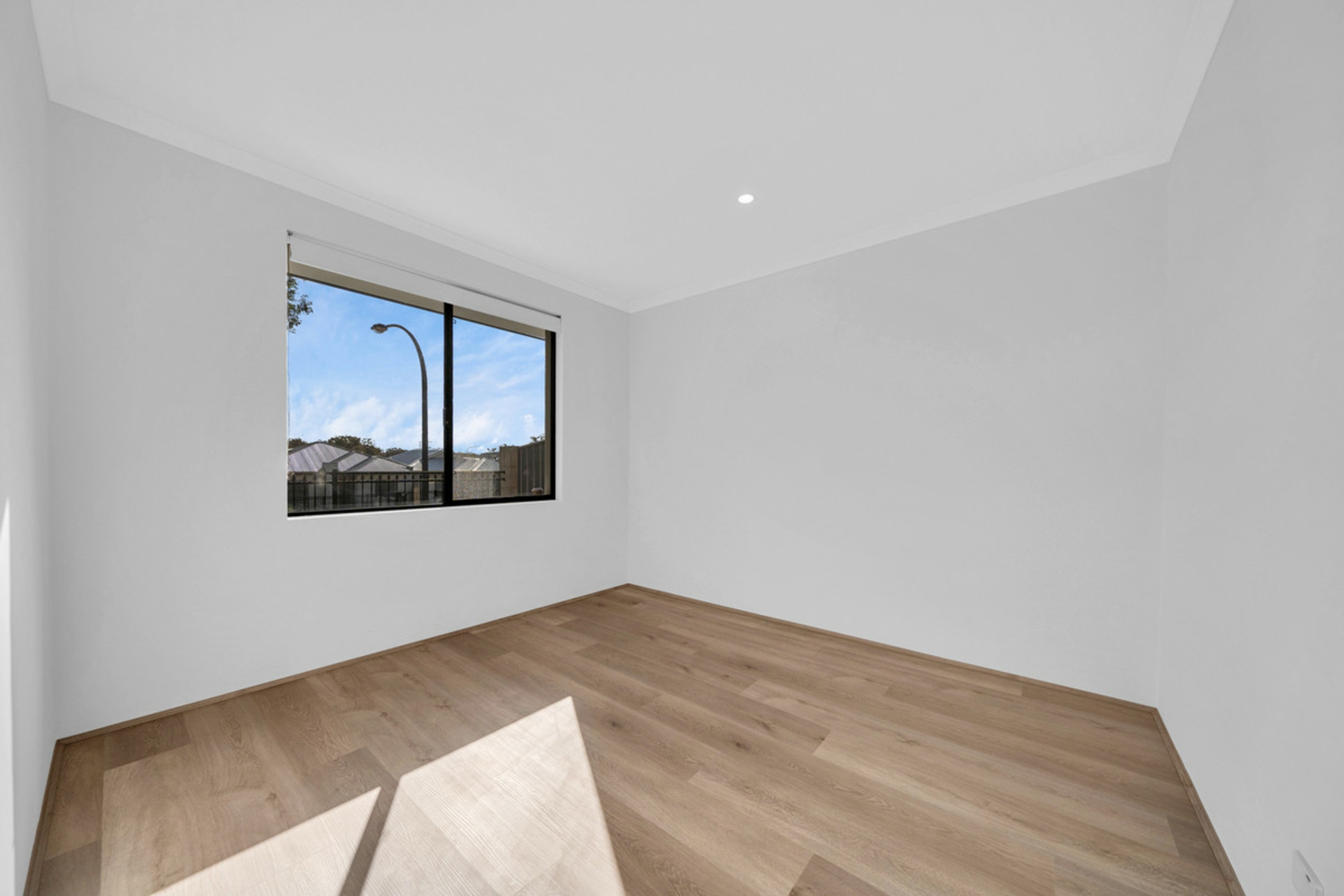 69 Somerford Promenade — photo 4 of 20