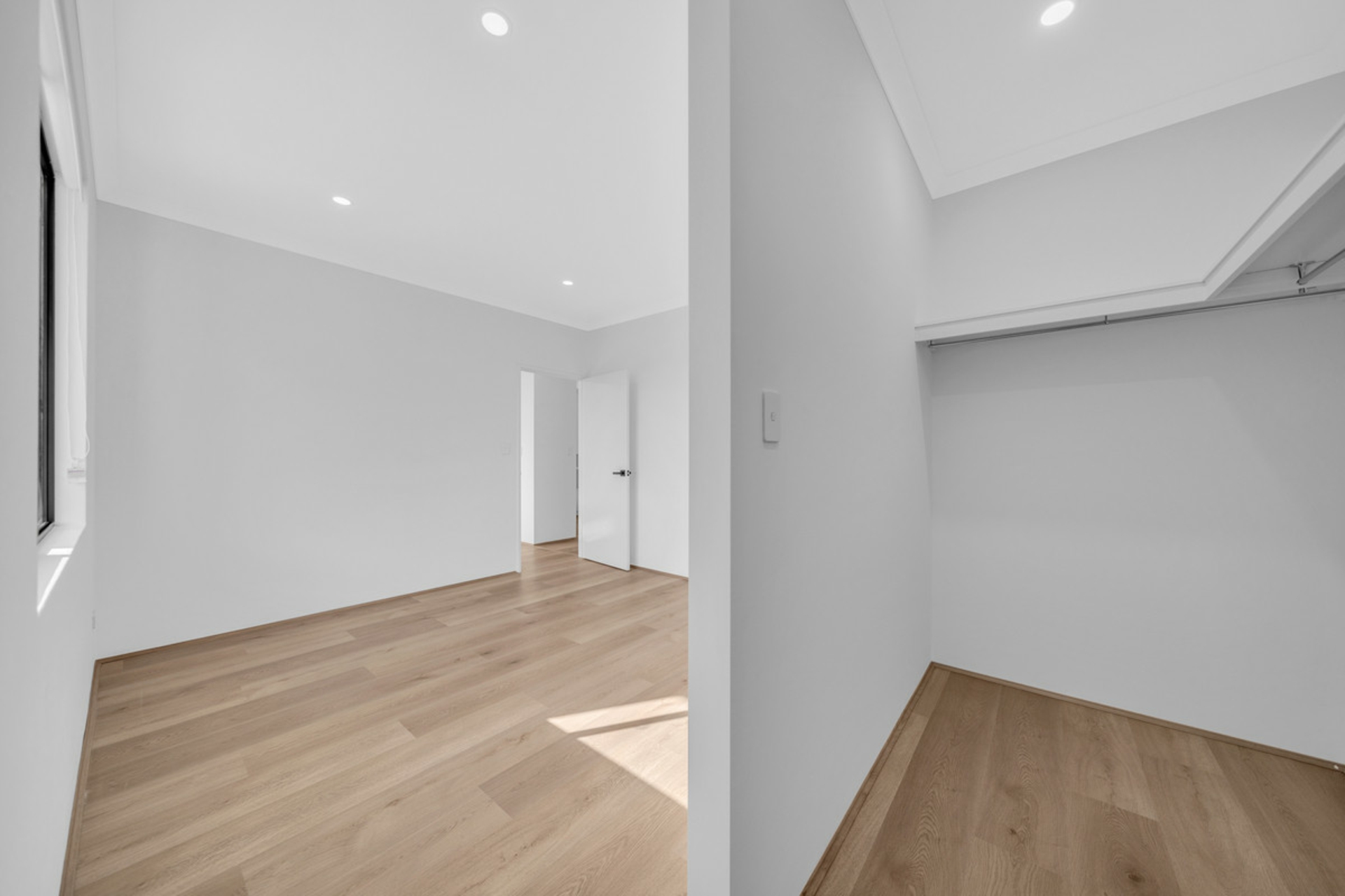 69 Somerford Promenade — photo 7 of 20