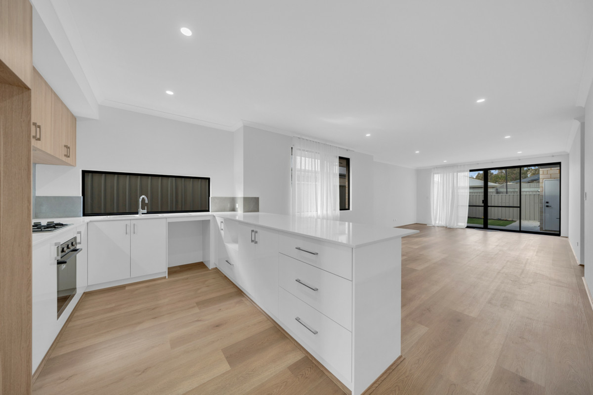 69 Somerford Promenade — photo 10 of 20