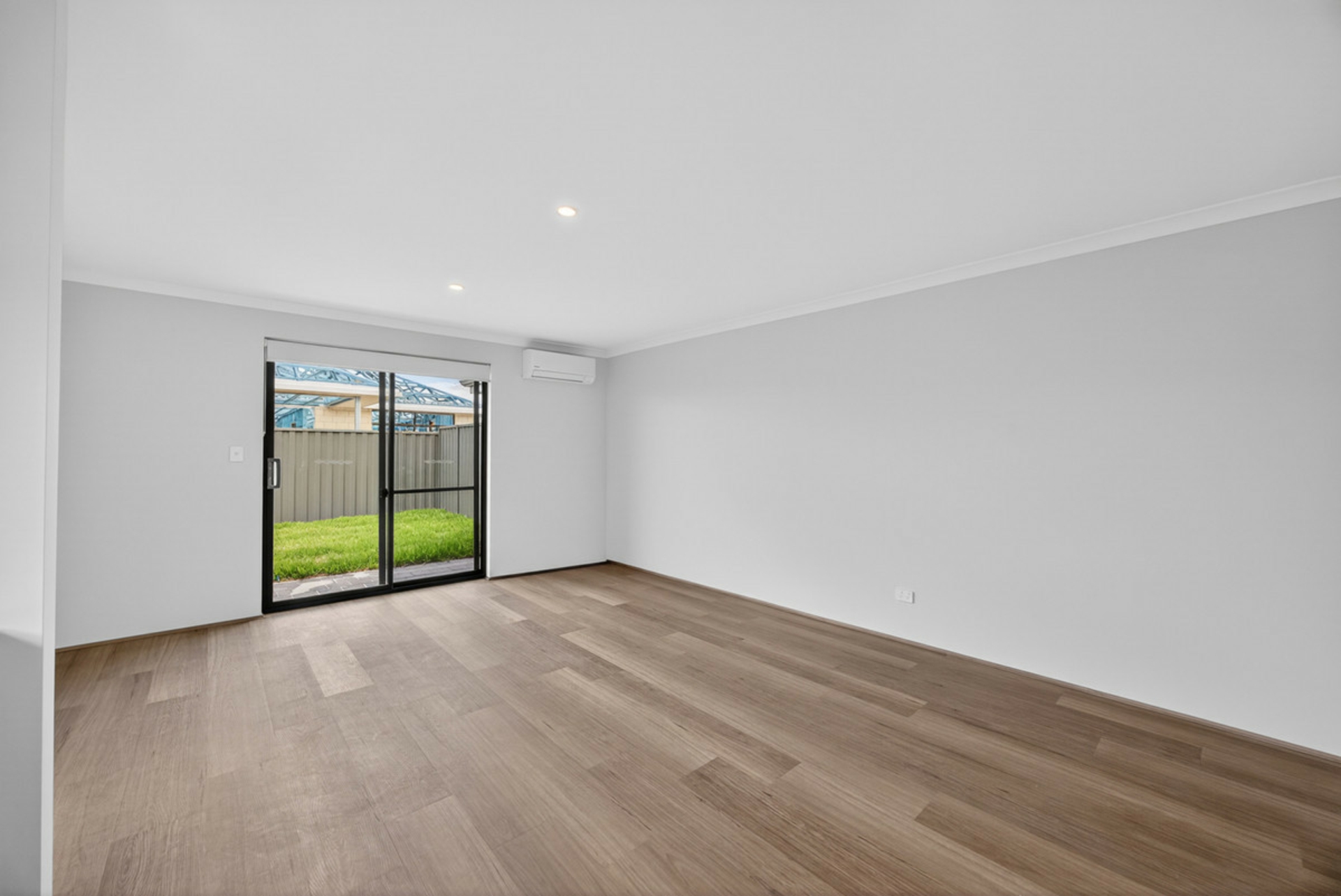 9A Kenton Way — photo 2 of 15