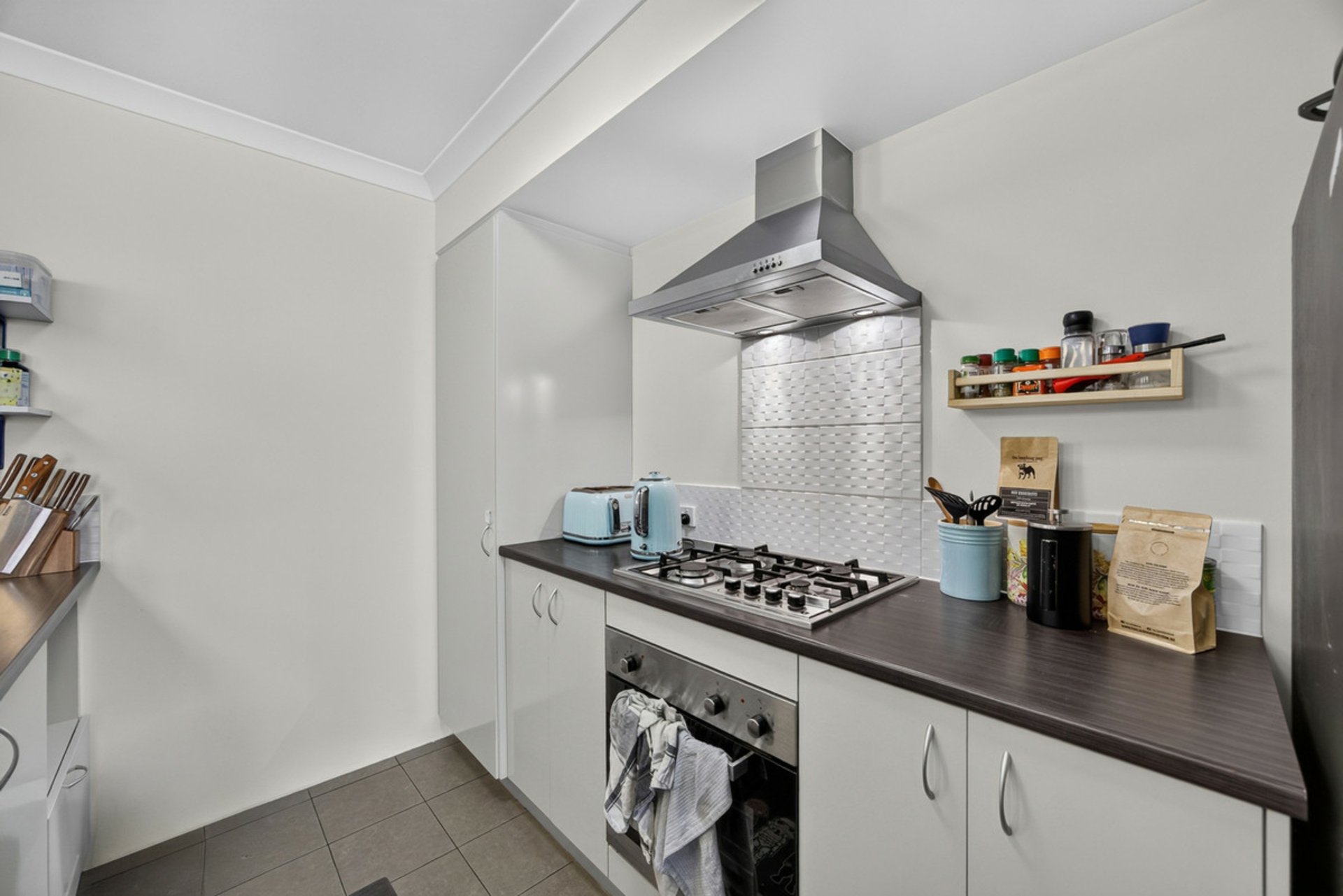 40 Dunning Street — photo 8 of 17