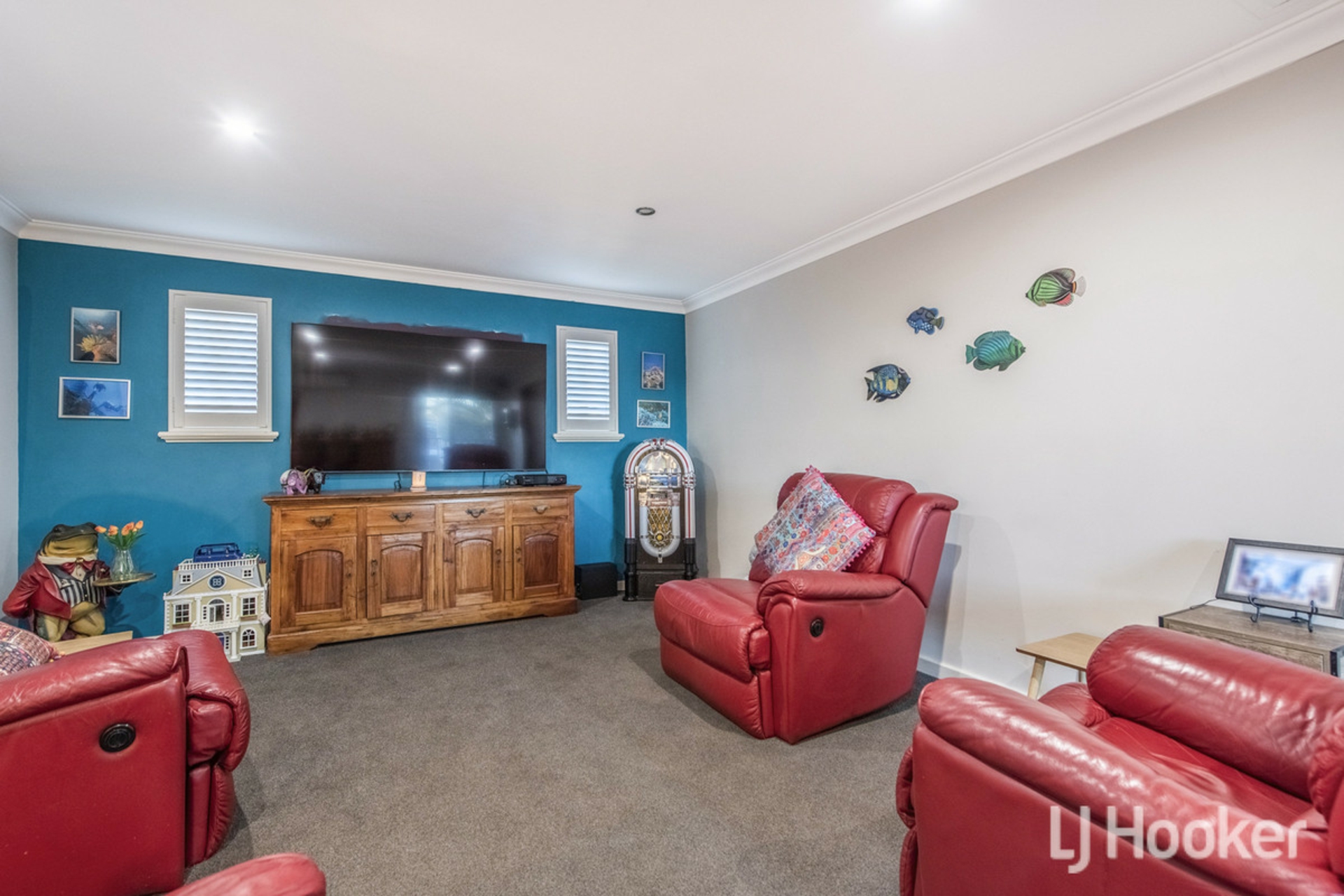 8 Atwick Court — photo 13 of 30