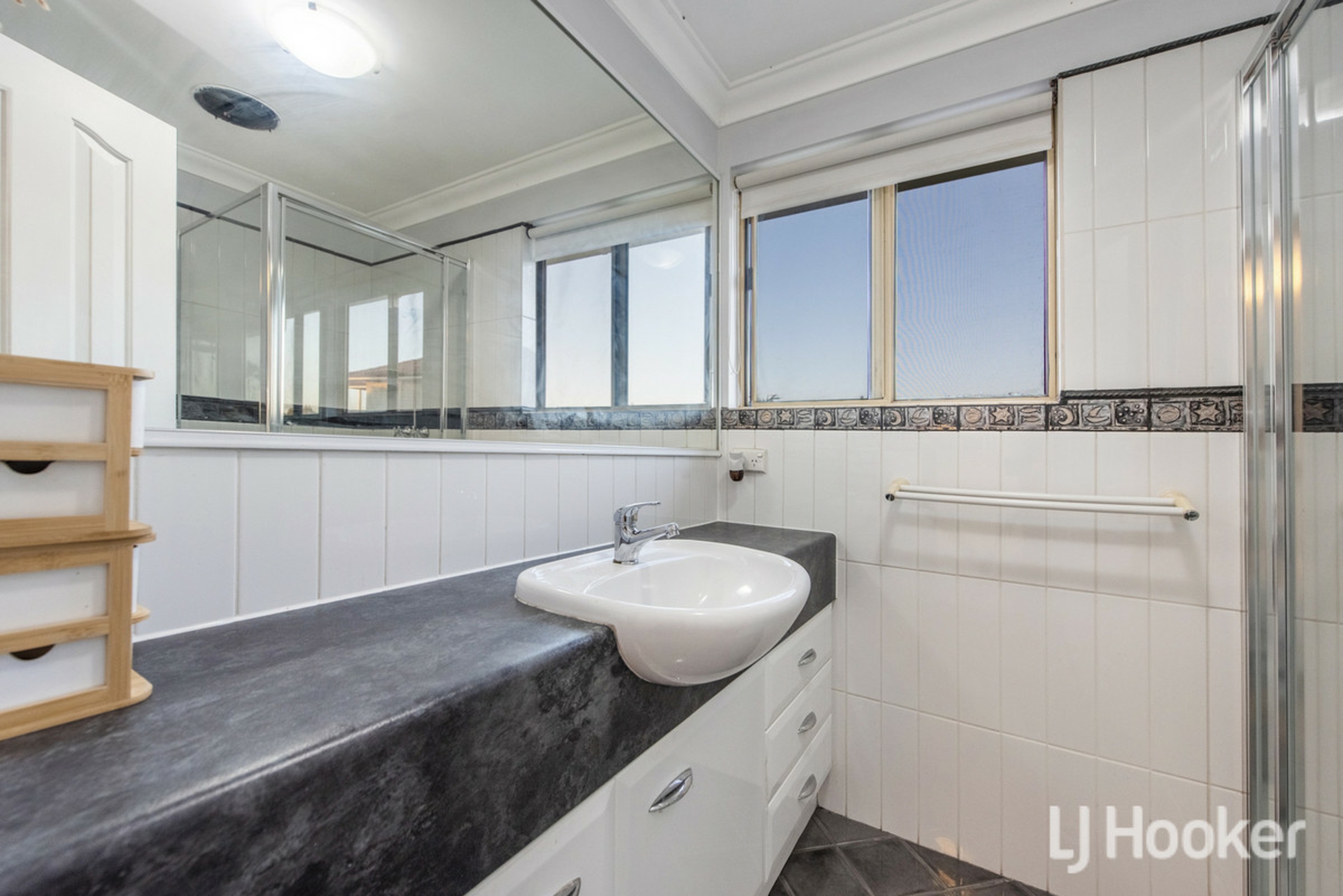 8 Atwick Court — photo 17 of 30