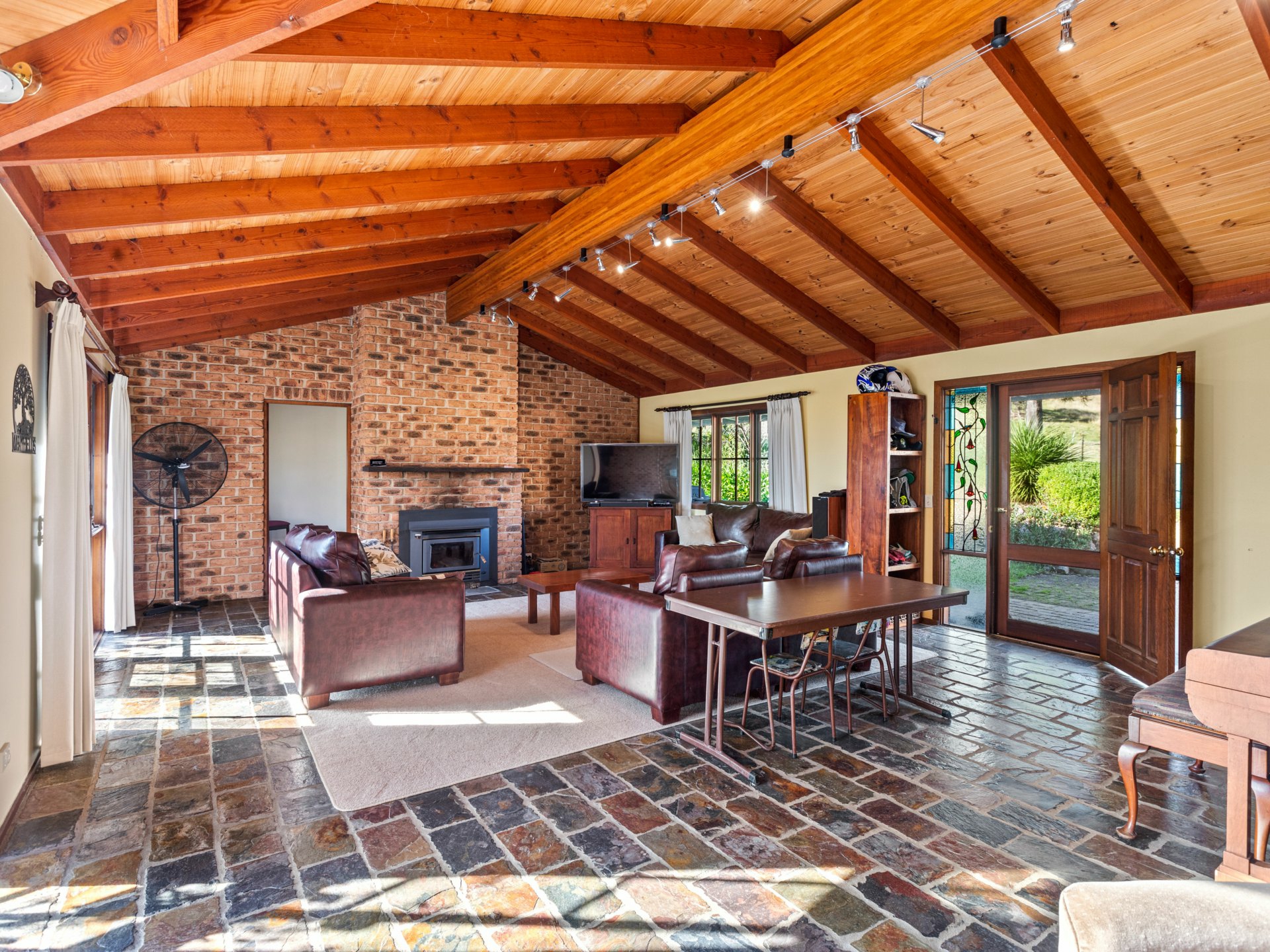 850 Mogilla Road, CANDELO