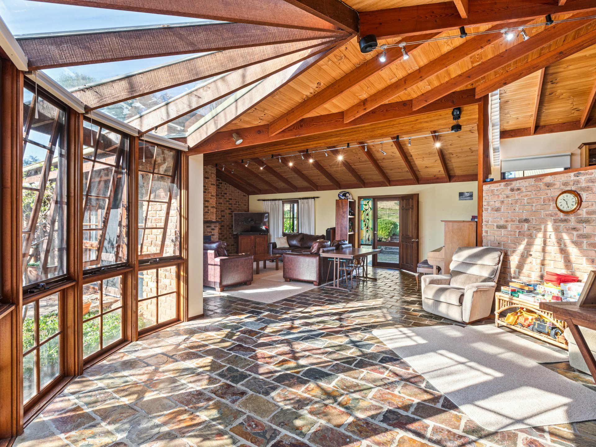850 Mogilla Road, CANDELO