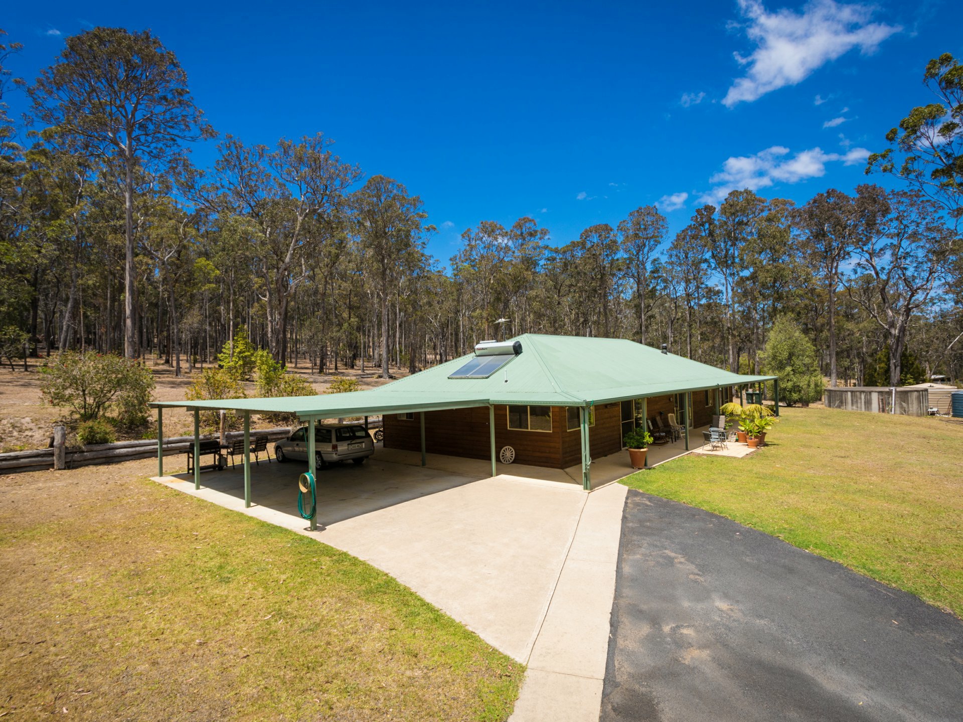 1804 Sapphire Coast Drive, KALARU