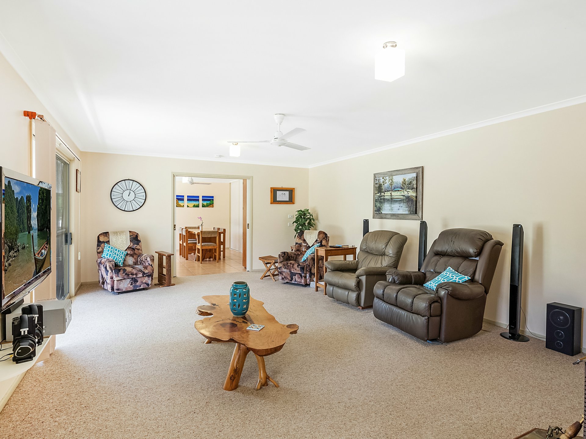 1804 Sapphire Coast Drive, KALARU
