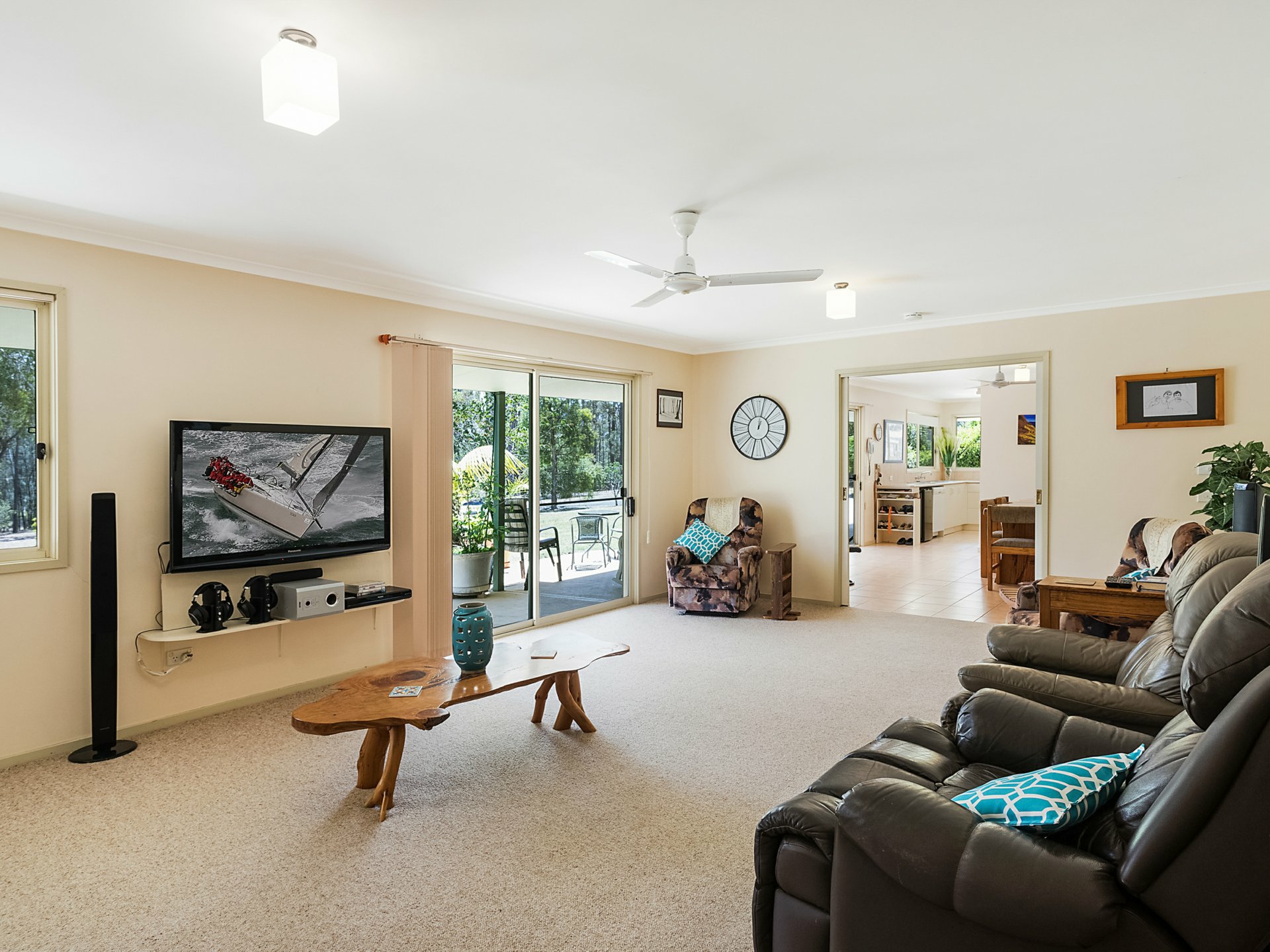 1804 Sapphire Coast Drive, KALARU