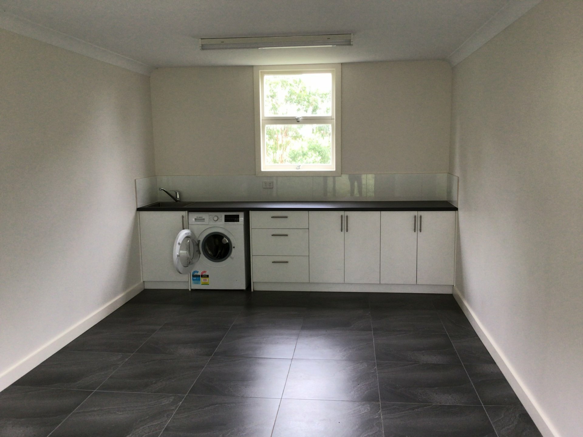 10 Gillespie Street, COBARGO