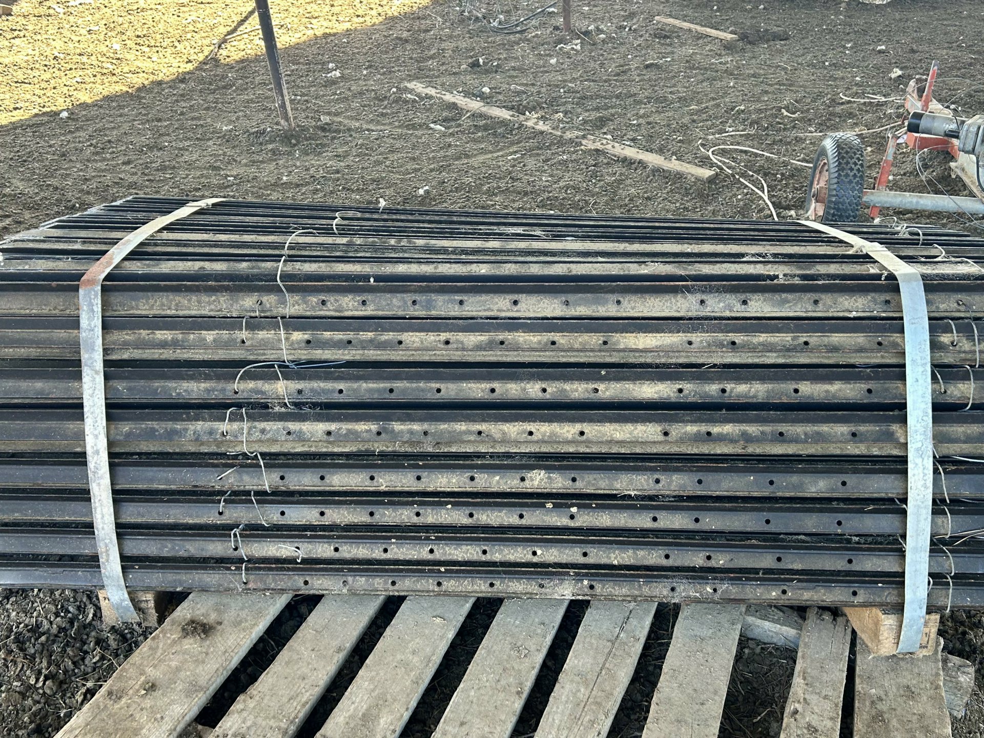 FARM CLEARANCE SALE/684 West Kameruka Road, KAMERUKA