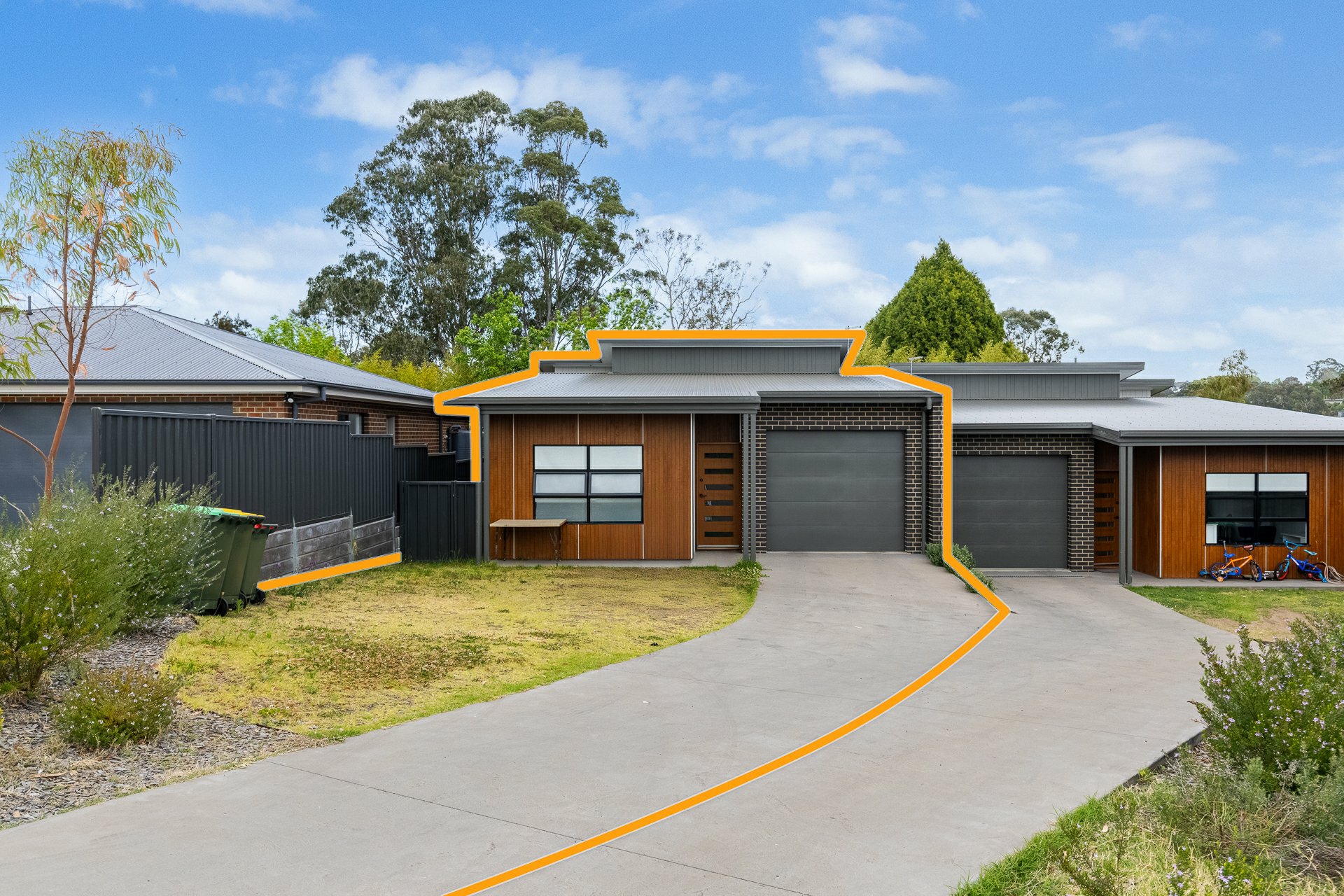 29a Sea Lace Place — photo from LJ Hooker Bega